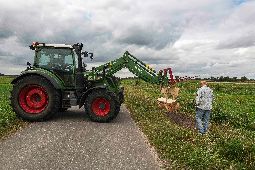 Aufbau der neuen Bänke