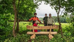 Aufbau der neuen Bänke