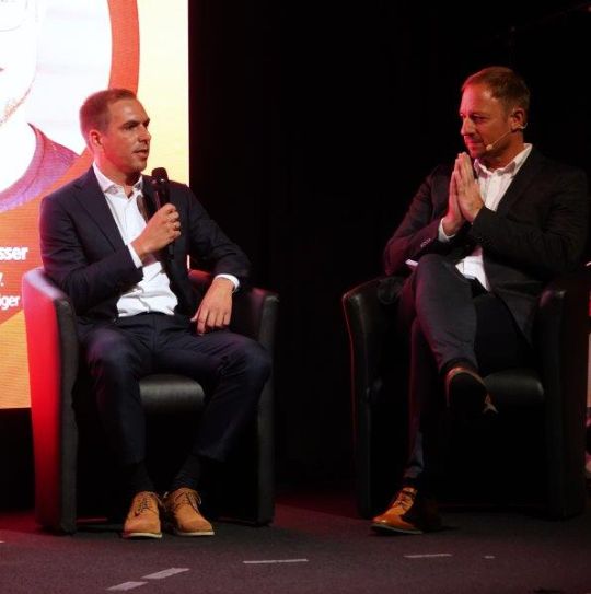 Moderation des Karl Kübel Preises (Foto: Karl Kübel Stiftung /Thomas Neu)