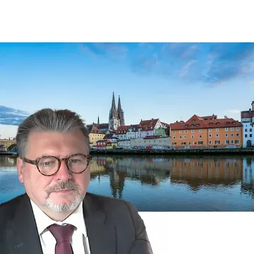 Walter Hummel aus Regensburg Bad Kötzting. Finanzierungen und Immobiliensuche.