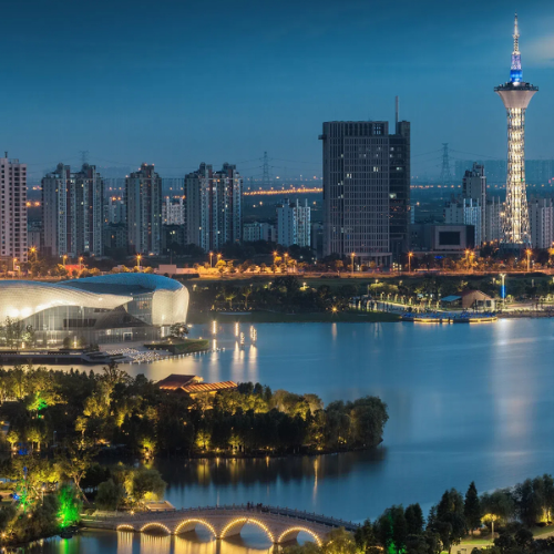 High-Tech trifft auf Tradition – Unternehmerreise mit ABC Personal GmbH. Besuche bei Kern-Liebers, Chi Forest Drink und T&W Electronics sowie Einblicke in die Zero Carbon Building Base und die chinesische Innovationskraft.