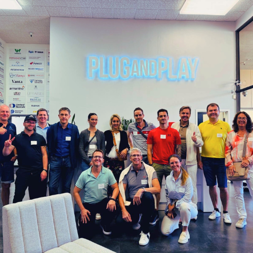 Start-up-Pitching im Plug and Play Tech Center auf der Unternehmerreise der ABC Personal GmbH inspiriert von Jörg Knoblauch. Innovationen, KI-Start-ups & Experten-Dialoge zu Automatisierung und Seed-Runden.