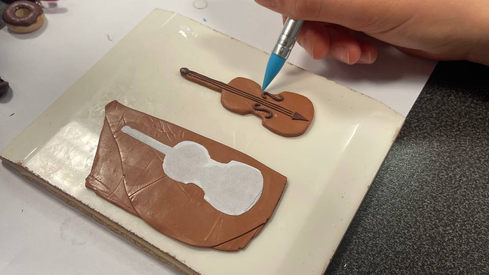 Arbeitsprozess im Schmuck-Workshop