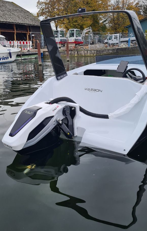 EB EINS Rumpf in Sichtkarbon