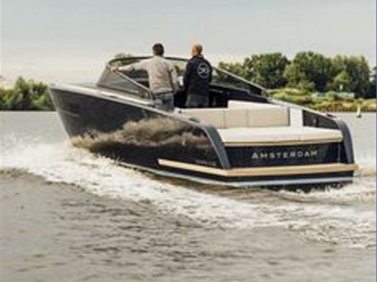 Purevolt Yachts Elektrische Motorboote Neue Elektroboote E Boote Kaufen 