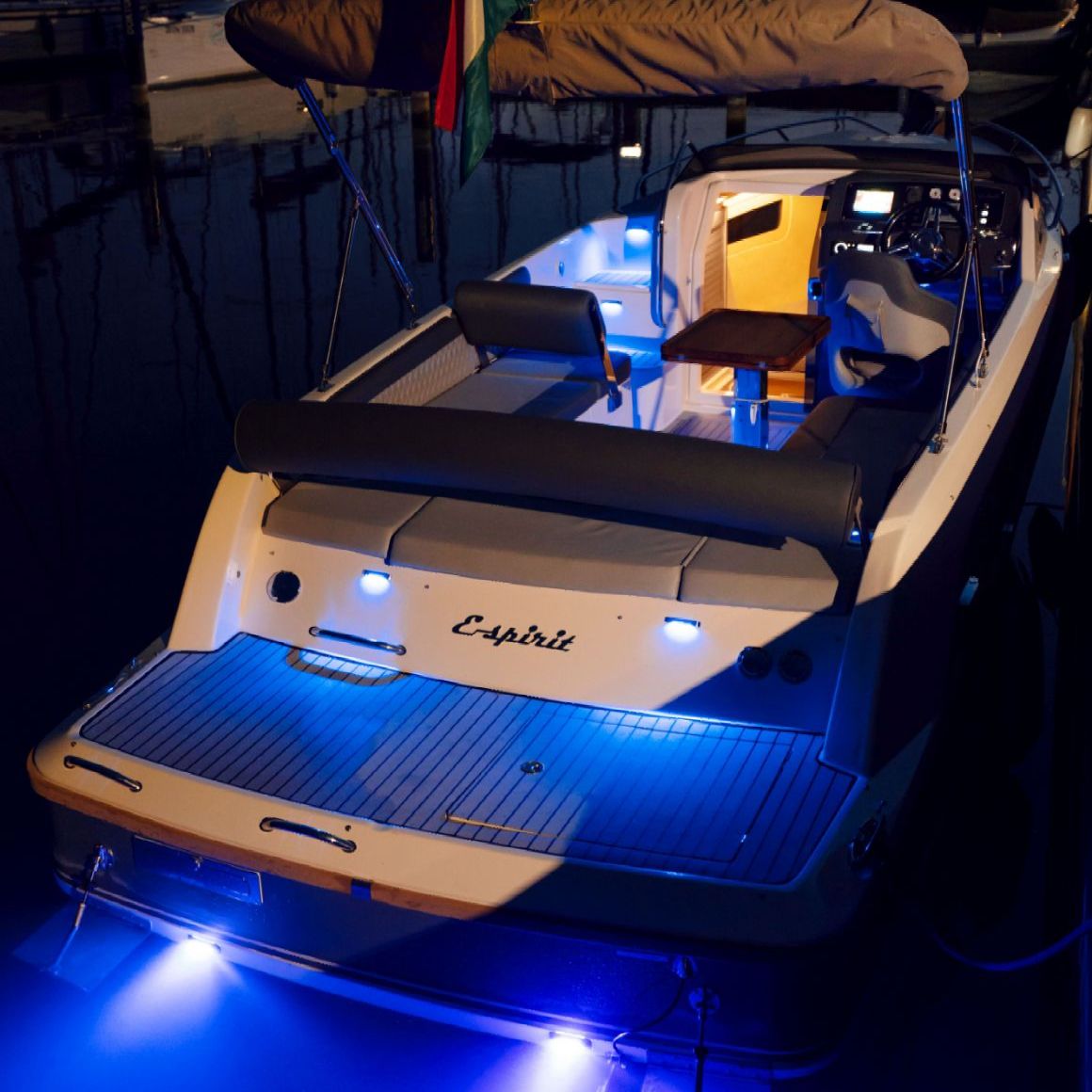 PUREVOLT 6-Outlet Workshop Power Bar With 2 USB Ports And Swivel LED Lights – 6-Foot Cord, Yellow Metal Case